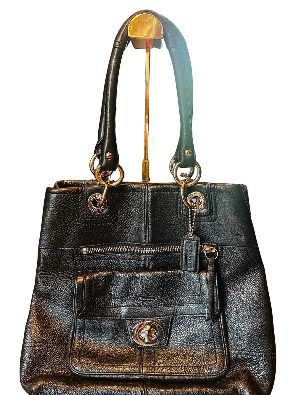Coach classic hampton